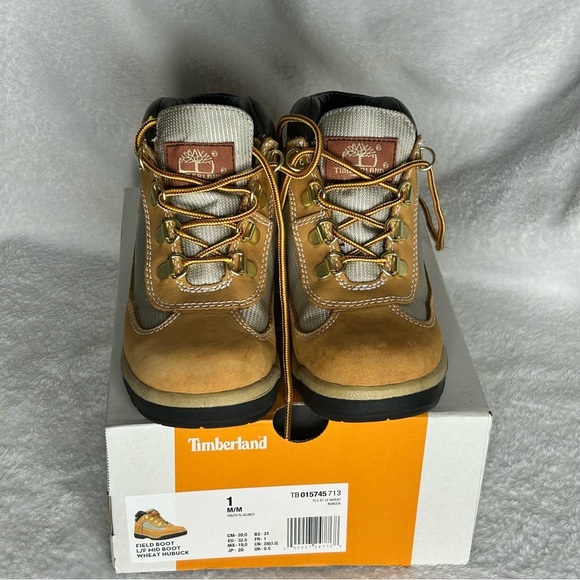 Timberland Chukka Field Boot | Boys sz 1 | Wheat nubuck | Like New - Picture 5 of 9